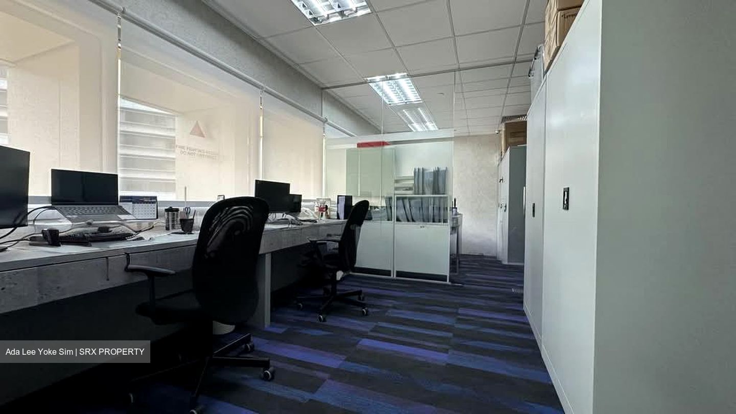 111 Somerset (D9), Office #567443441